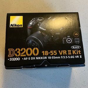 Nikon D3200 18-55 VR II Kit Camera